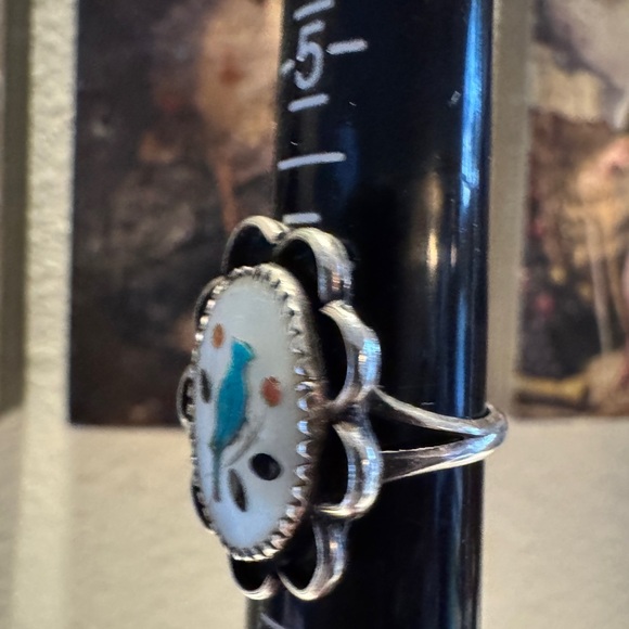 Vintage Zuni Turquoise Bird Inlay Ring – Size 6.5 – Sterling Silver – Signed “T” - Picture 7 of 12